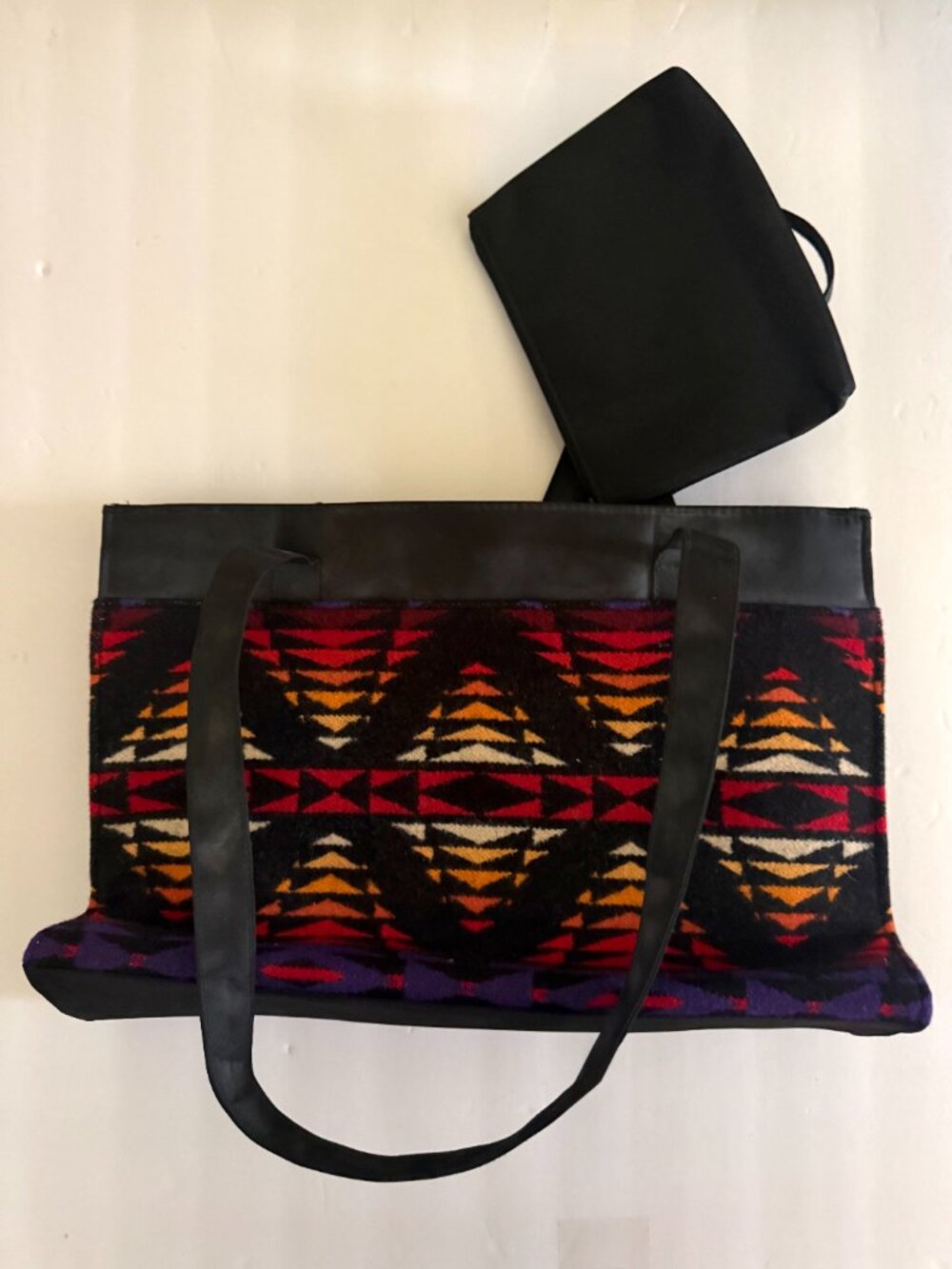 Pendleton Wool Southwest Blanket Tote Bag with Mini Purse - Picture 2 of 6